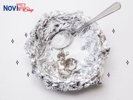 تمیز کردن نقره با فویل آلومینیوم و جوش‌شیرین